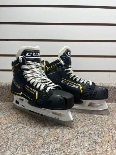 Intermediate New CCM Super Tacks 9380 Hockey Goalie Skates Regular Width 6.5