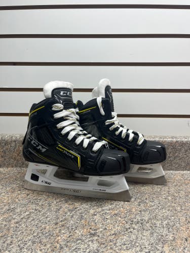 Junior New CCM Super Tacks 9370 Hockey Goalie Skates Regular Width Size 2