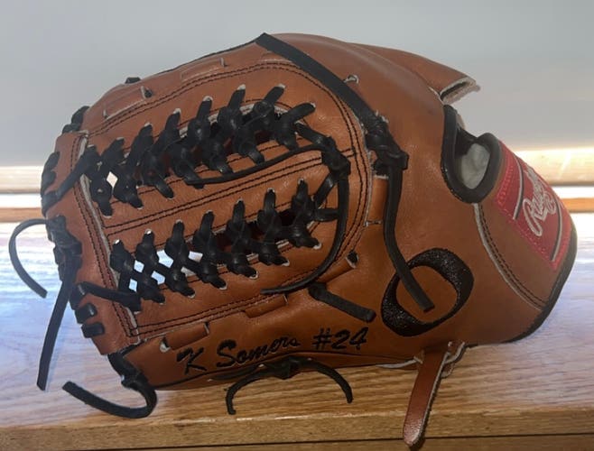 College Issue University Of Oregon Left Hand Throw 12.25" Pro Preferred Baseball Glove