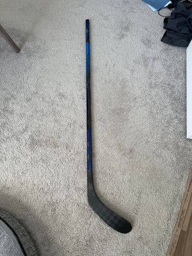Senior RH Pro Stock Nexus Geo Hockey Stick