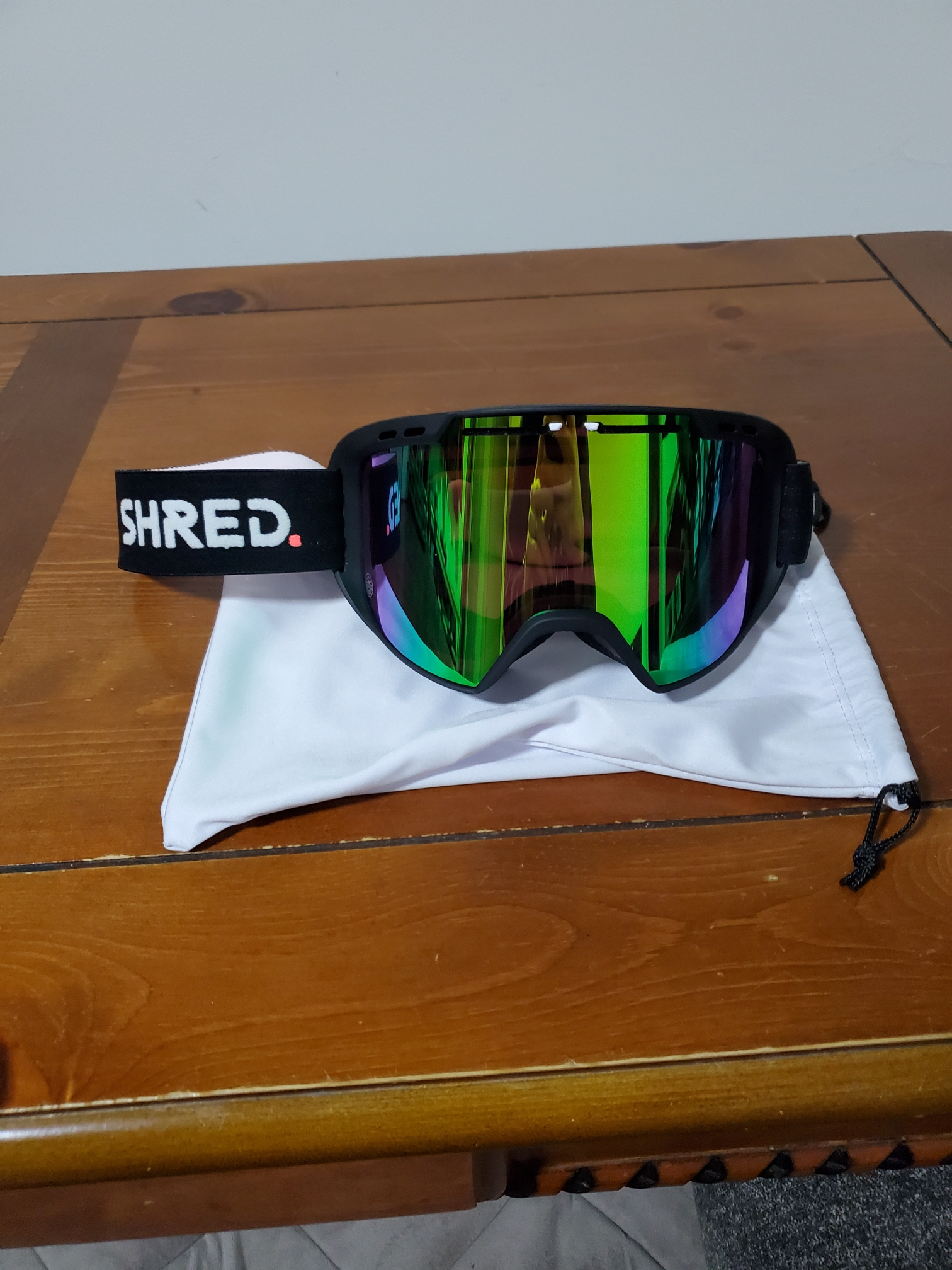 Used Unisex Shred Amazify Ski Goggles