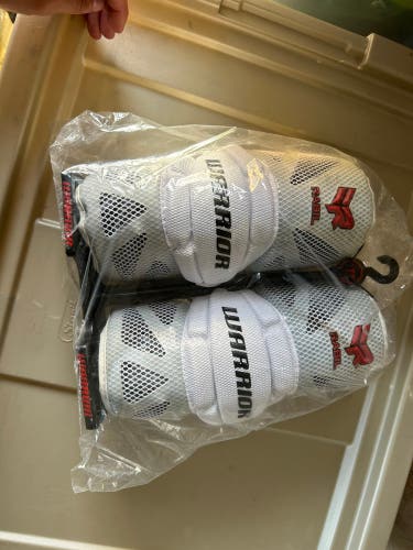 Warrior lacrosse, elbow pads, brand new
