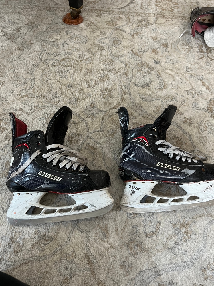 Used Bauer Regular Width Size 7 Vapor 1X Hockey Skates