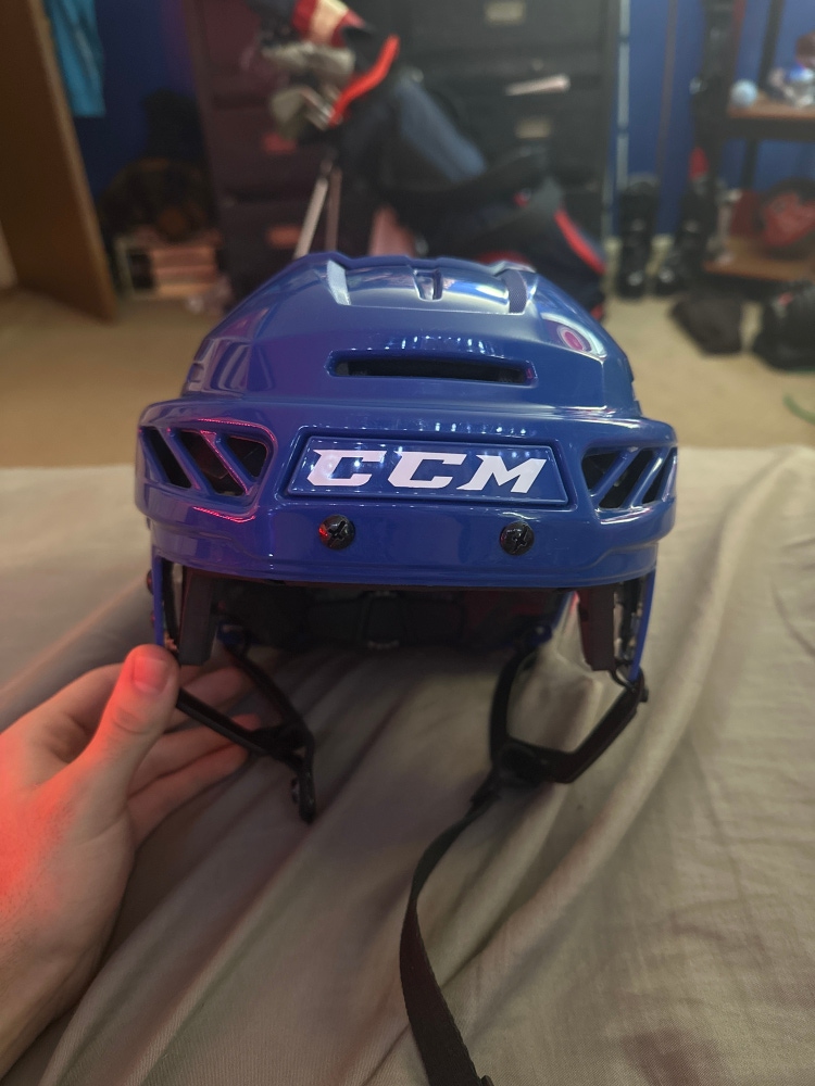 New Medium CCM FL90 Helmet