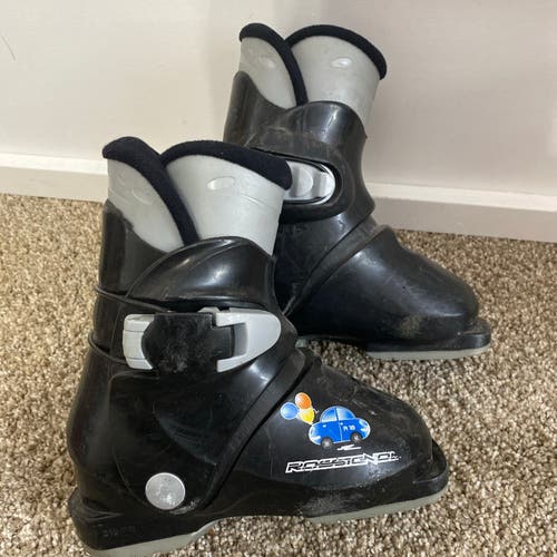 Rossignol R18 Ski Boots Mondo 17.5 / Kids 11