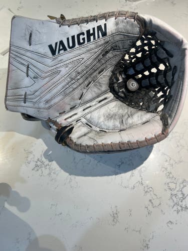 Vaughn Glove & Blocker Set SLR 3 Pro Return Alex Lyon NHL/AHL
