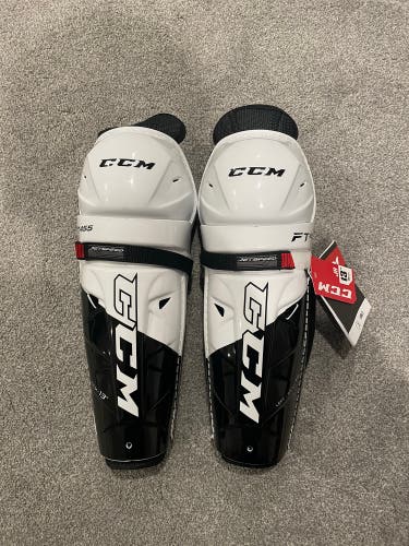 New CCM 13" Jet FT455 Shin Pads