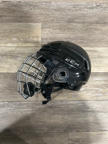 New Medium CCM Super Tacks X Helmet