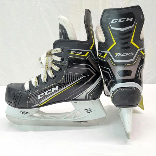 Used Ccm Tacks 9060 Youth 13.0 Ice Hockey Skates