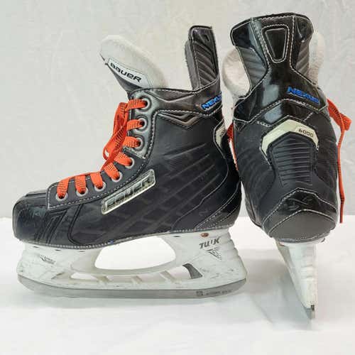 Used Bauer Nexus 6000 Junior 02.5 Ice Hockey Skates