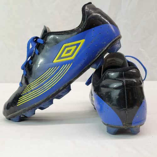 Used Umbro Junior 05 Cleat Soccer Outdoor Cleats