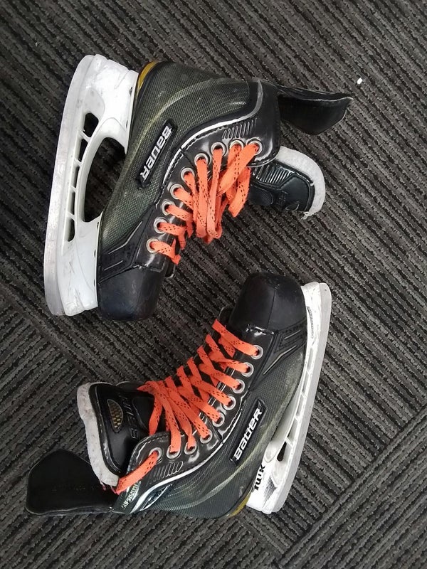 Used Bauer Supreme Junior 03.5 Ice Hockey Skates