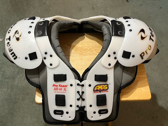 Pro Team shoulder pads
