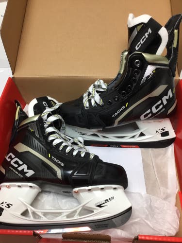 CCM Tacks AS-V Int Size 6 Reg Hockey Skate