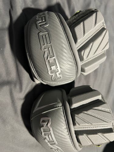 New Large Maverik Max Arm Pads
