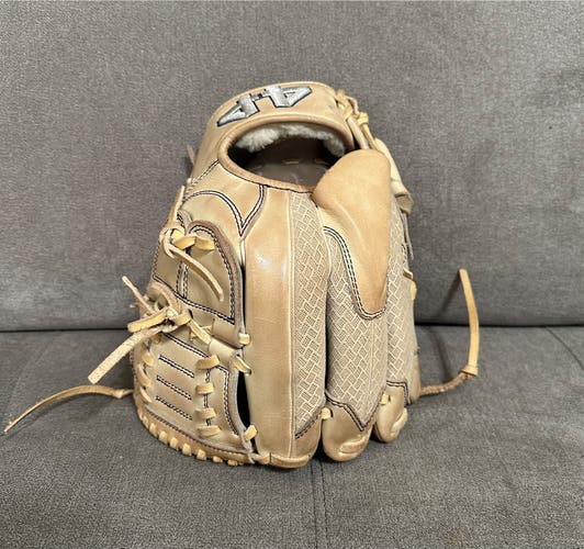 44 Pro Pitcher's 11.75" Signature Series Baseball Glove