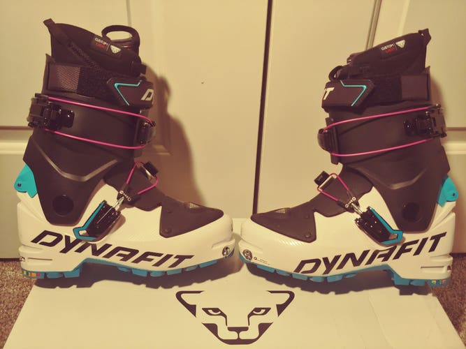 Used Women's 2022 Dynafit Speed Ski Touring Boots