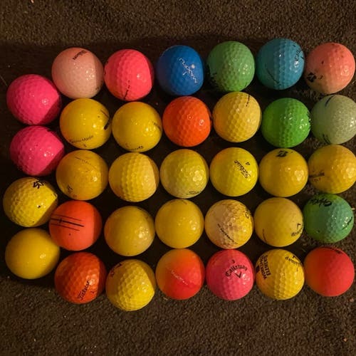 Colored golf balls mix