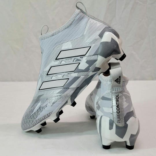 New Adidas Junior 04 Cleat Soccer Outdoor Cleats