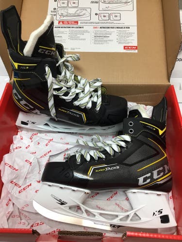 CCM Tacks AS3 Sr Size 9 D Hockey Skate