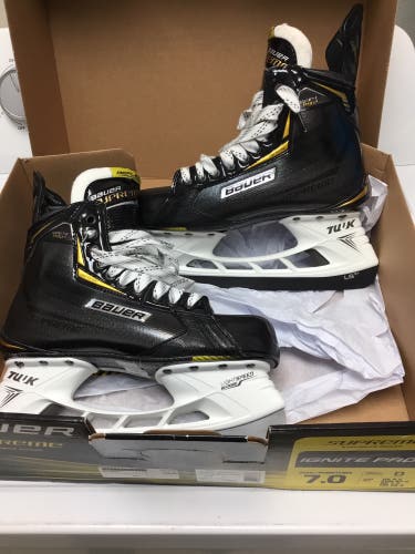 Bauer Supreme Ignite Pro Plus Sr Size 7 D Hockey Skate