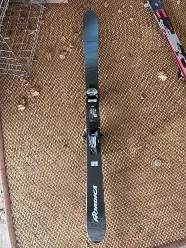 Nordica Unleashed 98 Skis 174cm With Marker Griffon Bindings