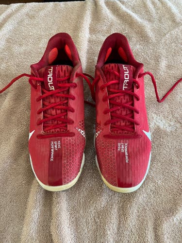 Red Men's Metal Low Top Force Zoom Trout 7