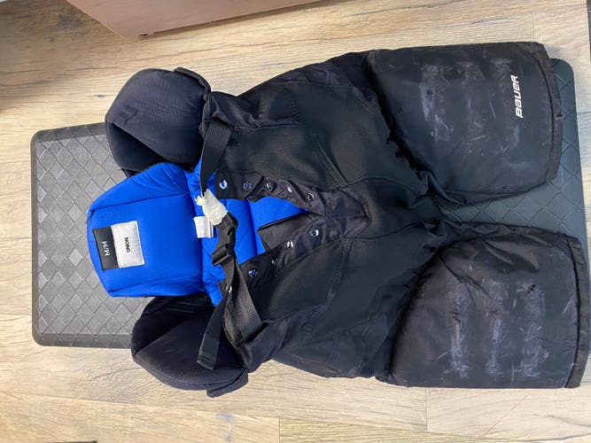 Senior Medium Bauer Pro Stock Nexus Hockey Pants