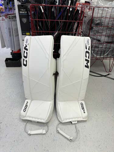 New 30" CCM Axis 2.9 Goalie Leg Pads