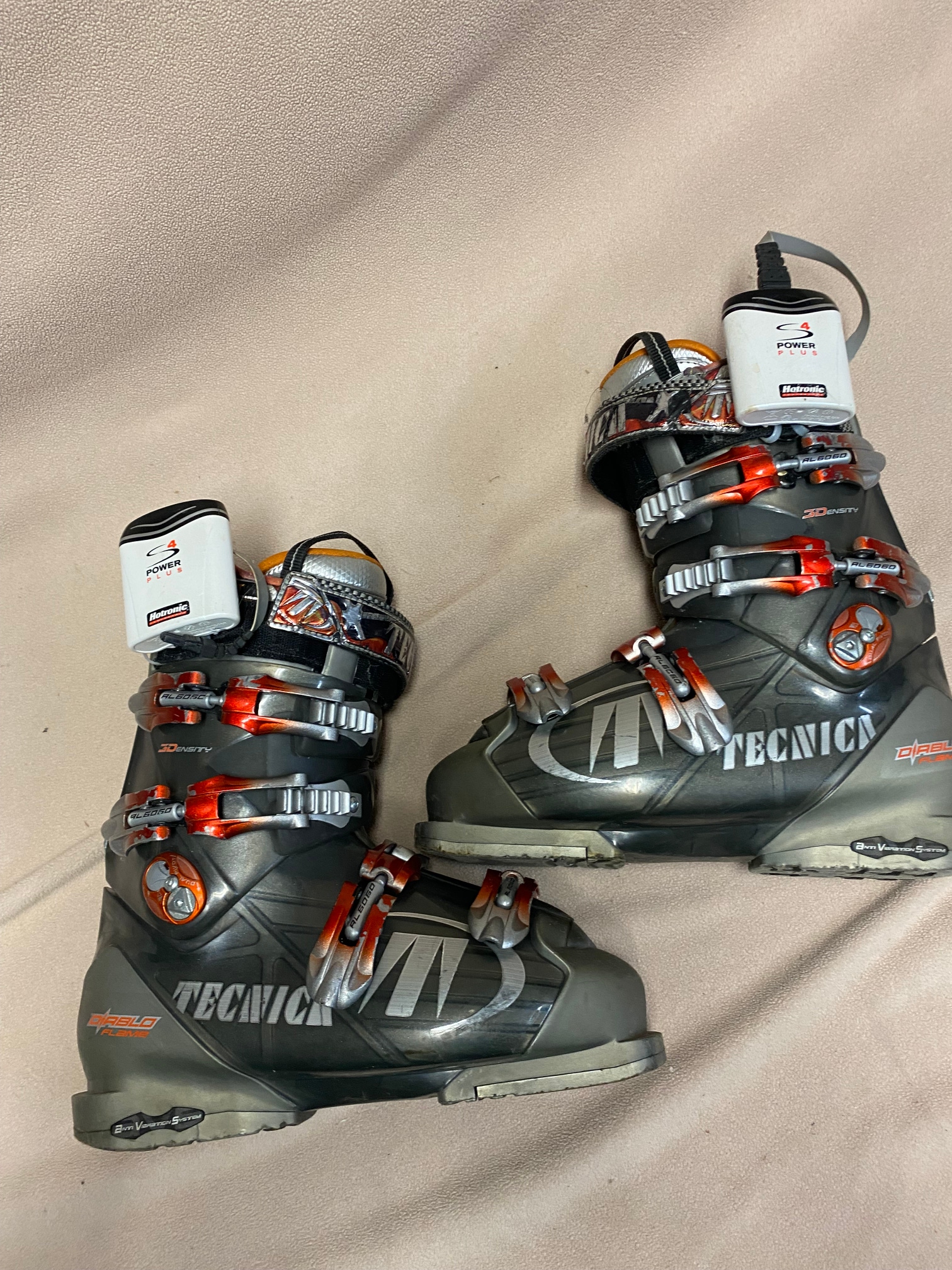 Men's Used Tecnica All Mountain Diablo Flame Ski Boots