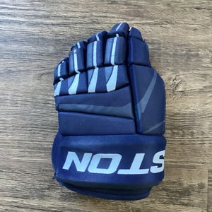 Used Easton Mako Gloves 10"