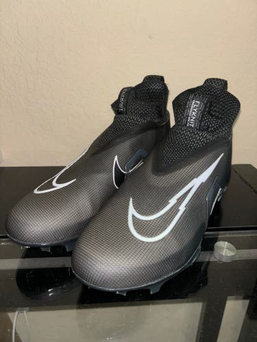 Men's Molded Cleats High Top ALPHA