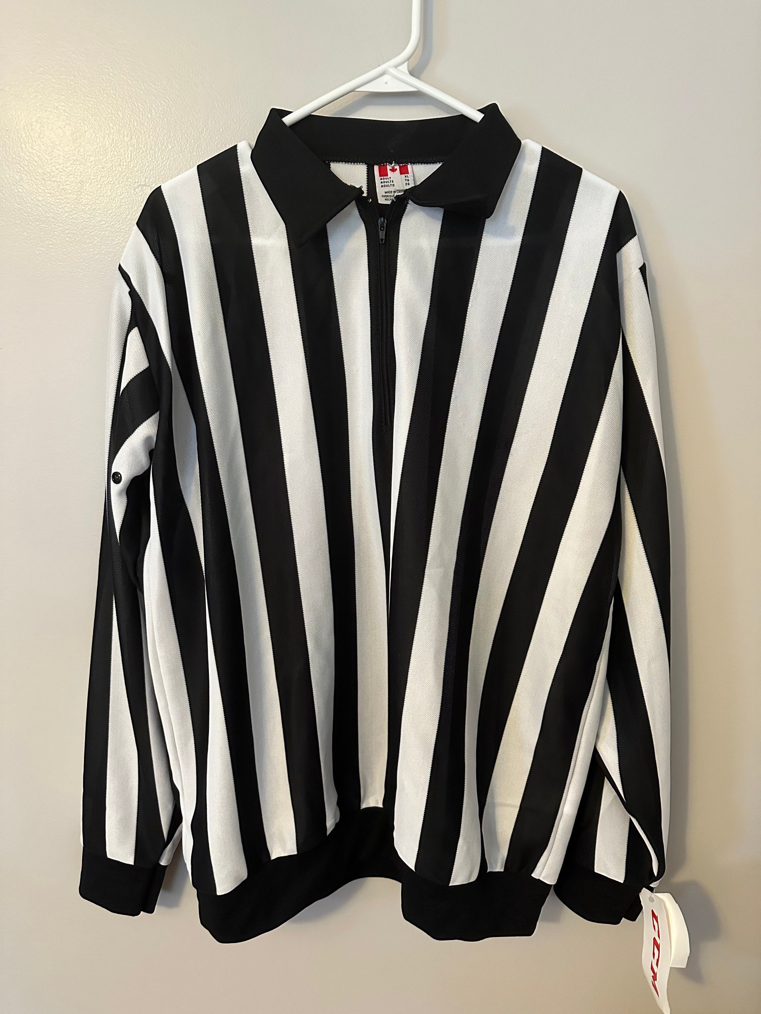 New CCM M-150 Replica Referee Sweater Jersey - Senior - XL