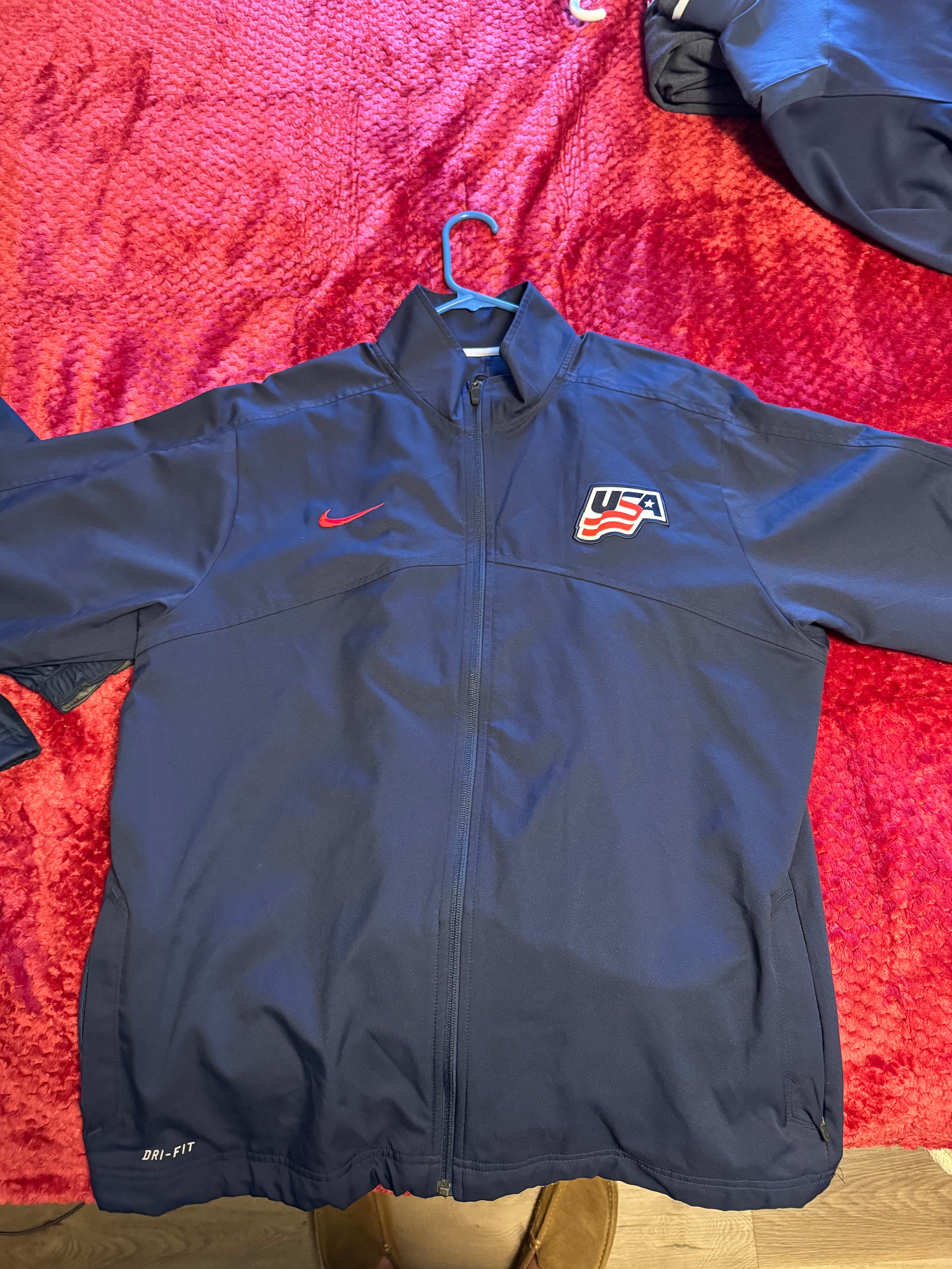 USA Hockey NTDP Team Issued Nike Track Suit (Smoke Free) Mint Condition