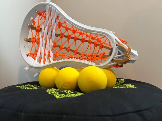 Signature Strung Contract Head Traditional