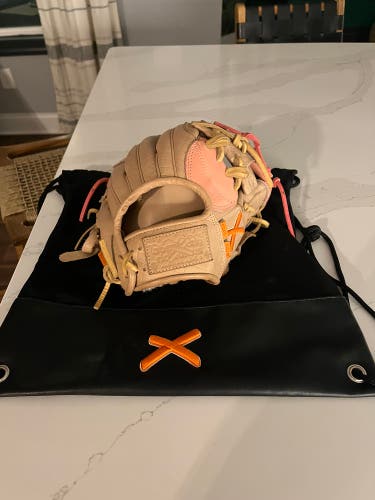 Aria Ice Cream Glove Rare Edition New