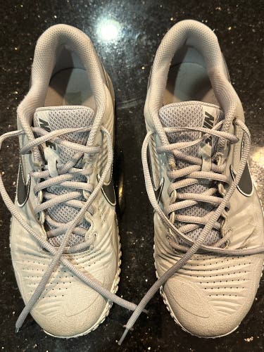 Used Nike Huarache Varsity 3 Gray Turf Shoes Men’s Size 10