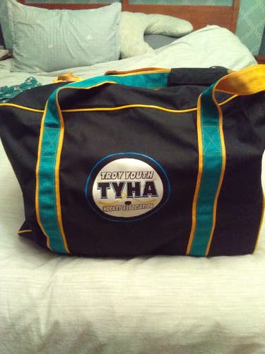 Slightly Used 4ORTE Coaches Bag