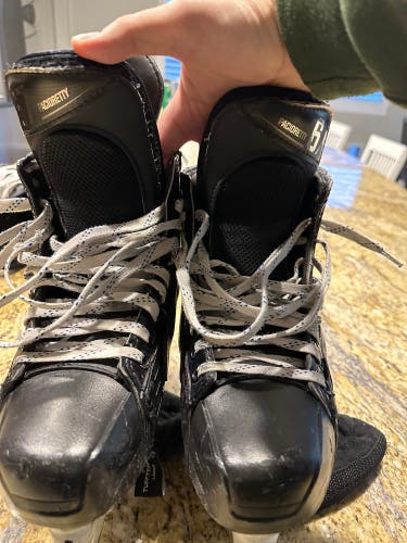 Used Bauer  10 Supreme 2S Pro Hockey Skates