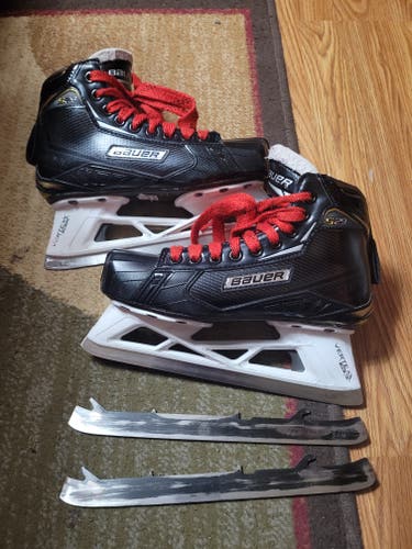 Bauer Supreme S29 Hockey Goalie Skates Regular Width skate Size 4.5