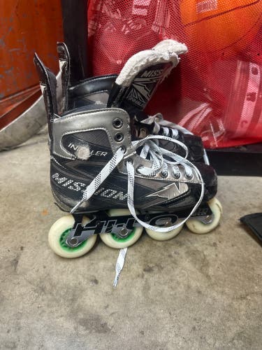 Mission inhaler rollerskates