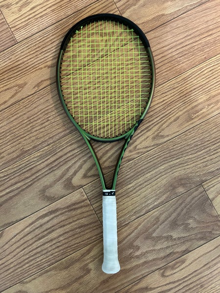 Wilson Blade 100 v8 Tennis Racquet 4 3/8 Grip LIGHTLY USED