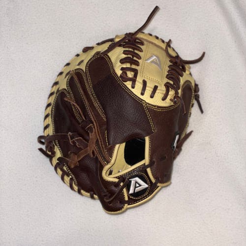 Akadema Praying Mantis Series Catcher's Mitt