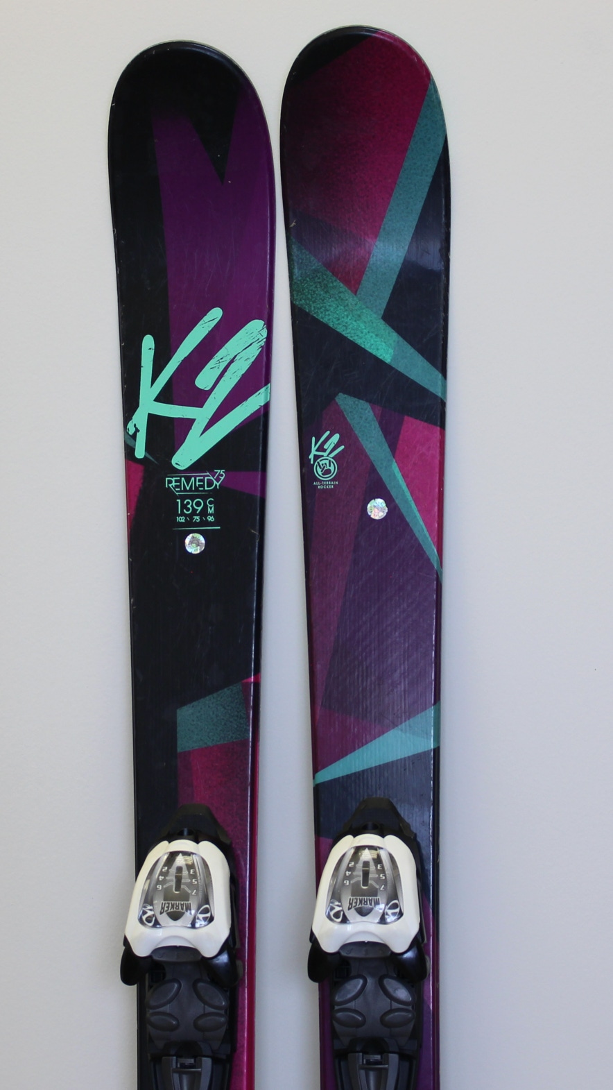 Used Women's K2 139 cm Remedy 75 Junior Girls Skis With Marker 7.0 Bindings