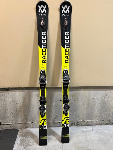 2019 Volkl Racetiger SC UVO Skis Marker vMotion 12 GW Demo Bindings 160