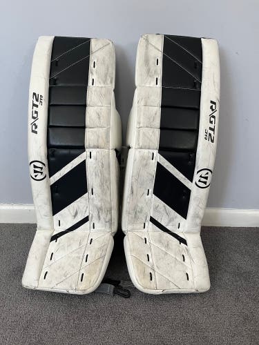 28" Warrior  Ritual GT2 Jr Goalie Leg Pads