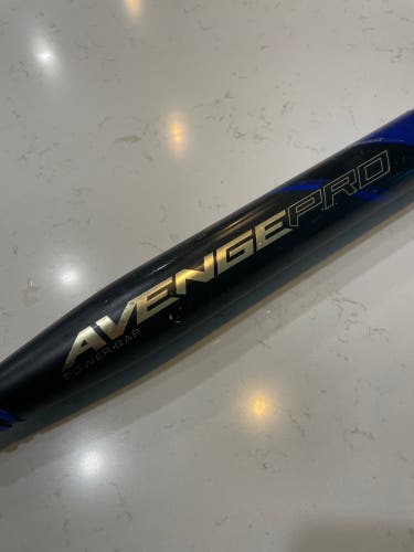 Axe Avenge Pro Fast Pitch Bat 31 In. 20 Oz.