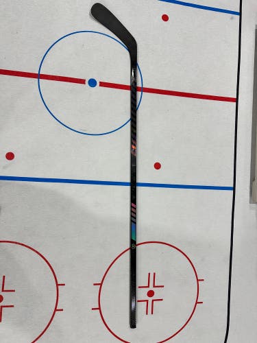 Senior Left Hand W03 Super Novium Hockey Stick