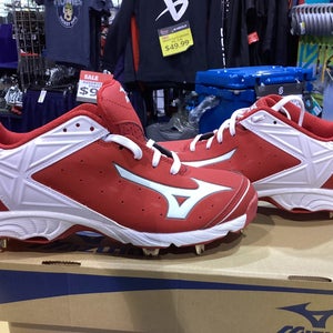 Red New Adult Men's Size 8.0 (Women's 9.0) Metal Mizuno Low Top