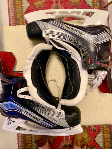 Brand New Pro Stock Bauer Vapor 1X Injected Skates Wide 8E Bobby Clarke Tongues